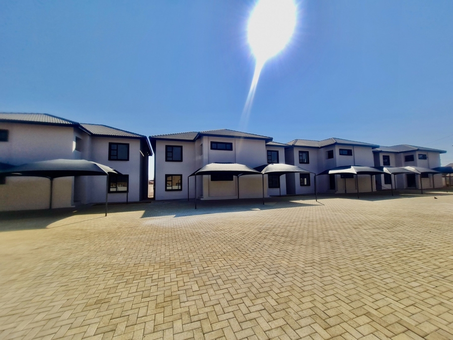 2 Bedroom Property for Sale in Grimbeeck Park North West